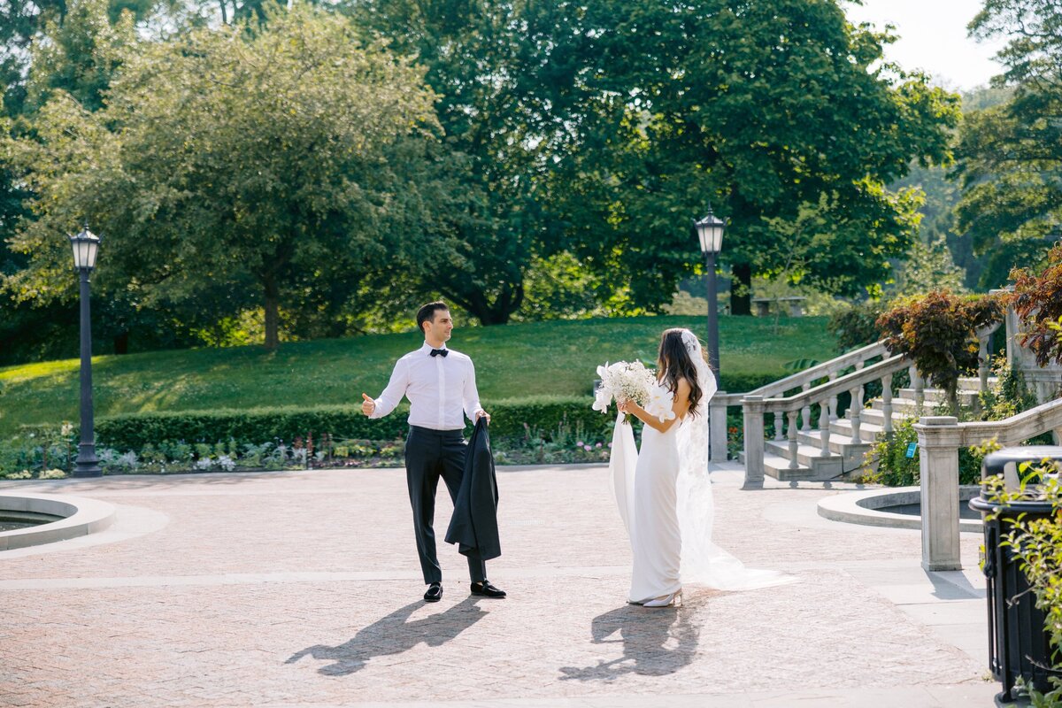 Brooklyn_Botanic_Garden_Wedding_Larisa_Shorina_Photography_NYC_Paris_Italy_Destination_Chic_Modern_Luxury_Wedding-88