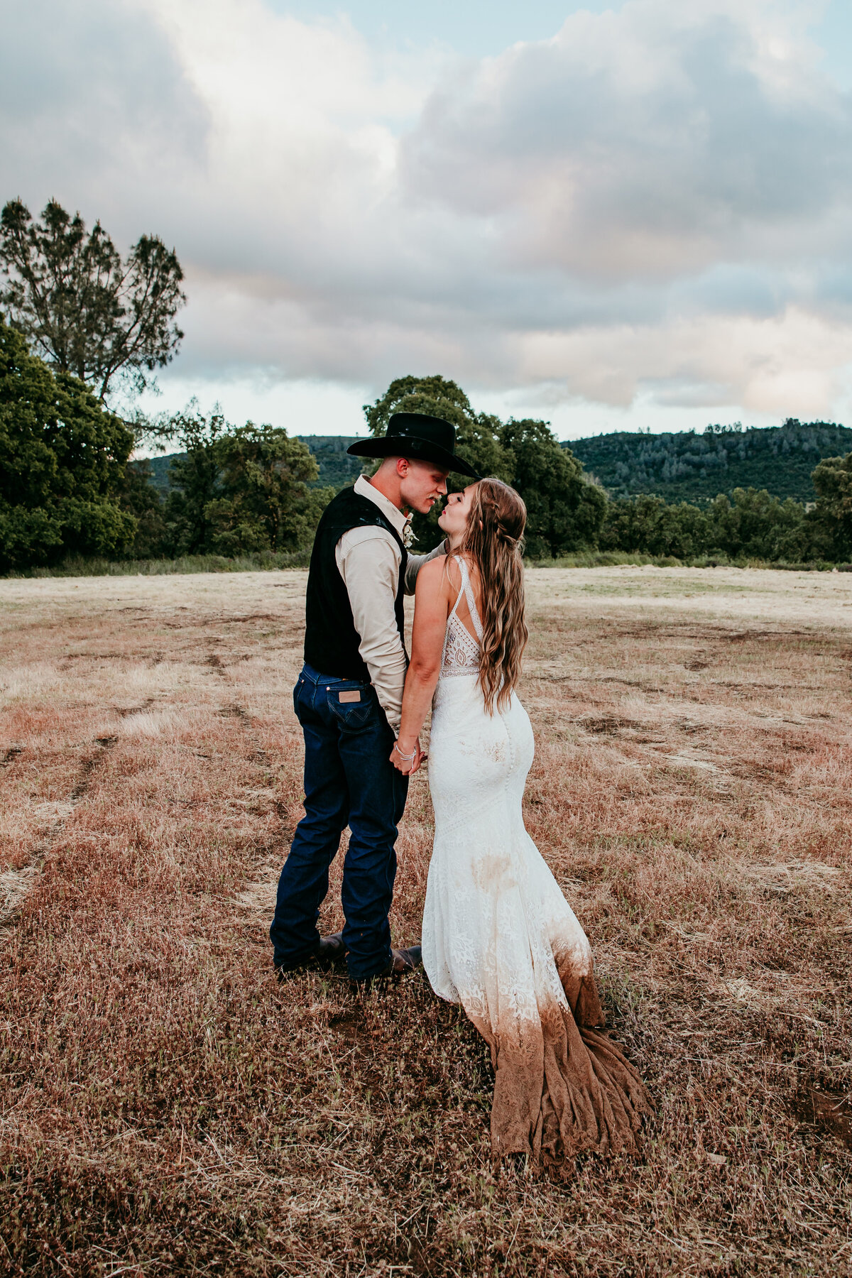bride and groom portraits