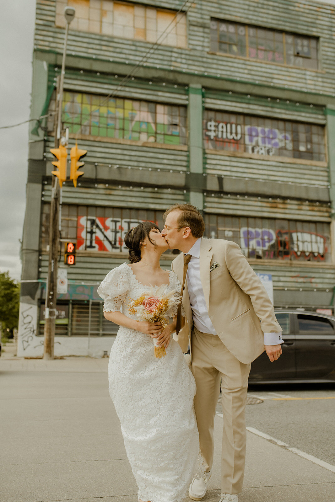 downtown-toronto-junto-studio-nontraditional-cool-modern-wedding-whim-and-willow-photo881