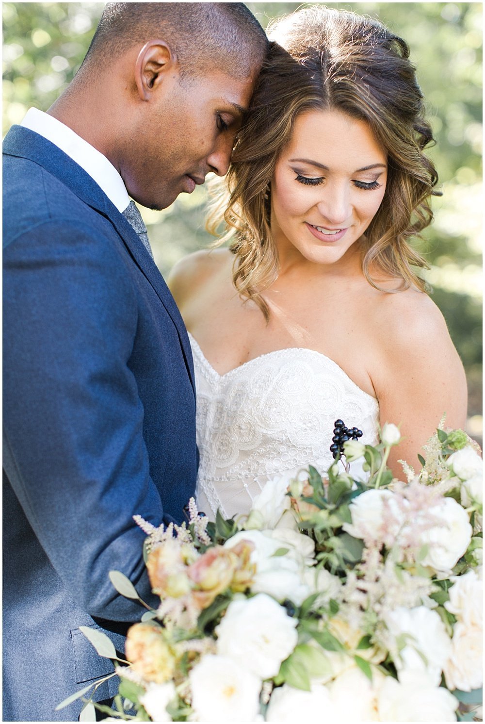 Laurel-Hall-Fall-Navy-Wedding-Ivan-Louise-Images-Jessica-Dum-Wedding-Coordination_photo_0010