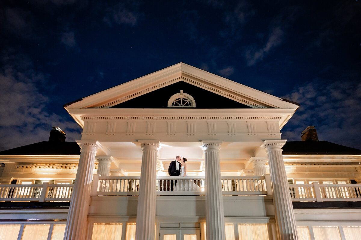 night photo on wedding day exterior at pittsburgh golf club