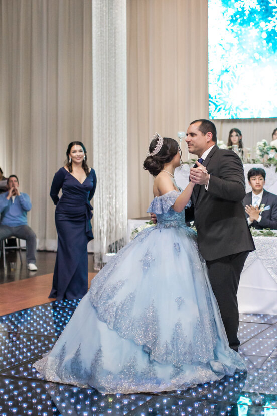 father-daughter-dance-quinceanera