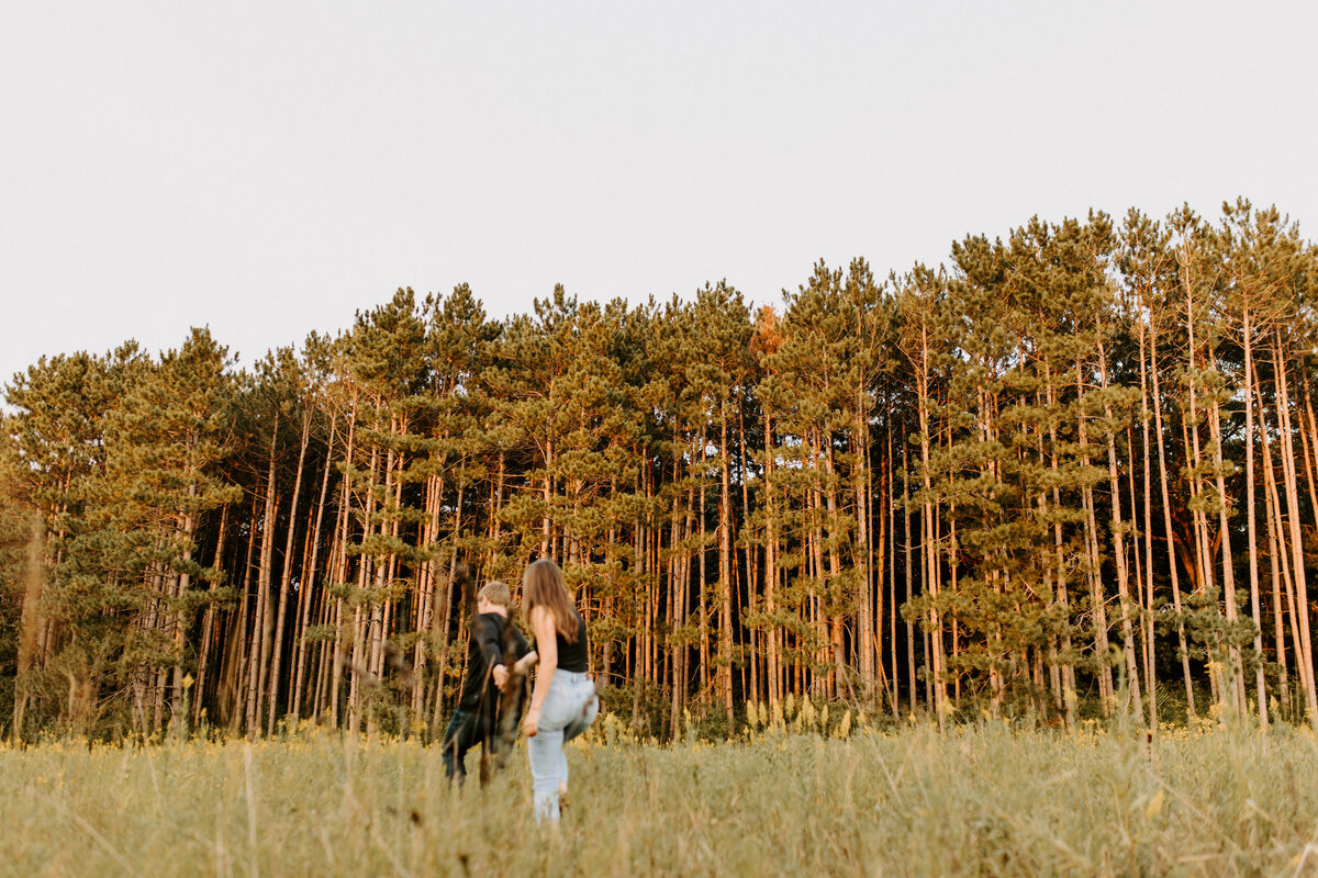 Shoreview-Adventurous-Engagement-Photographer-6