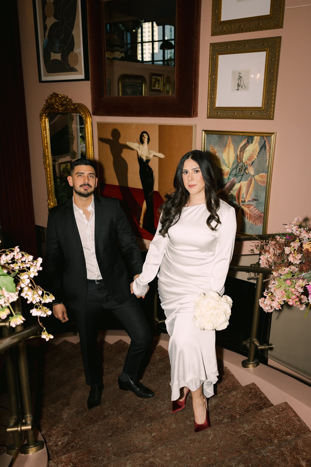 Austin-bar-engagement-photos_6250