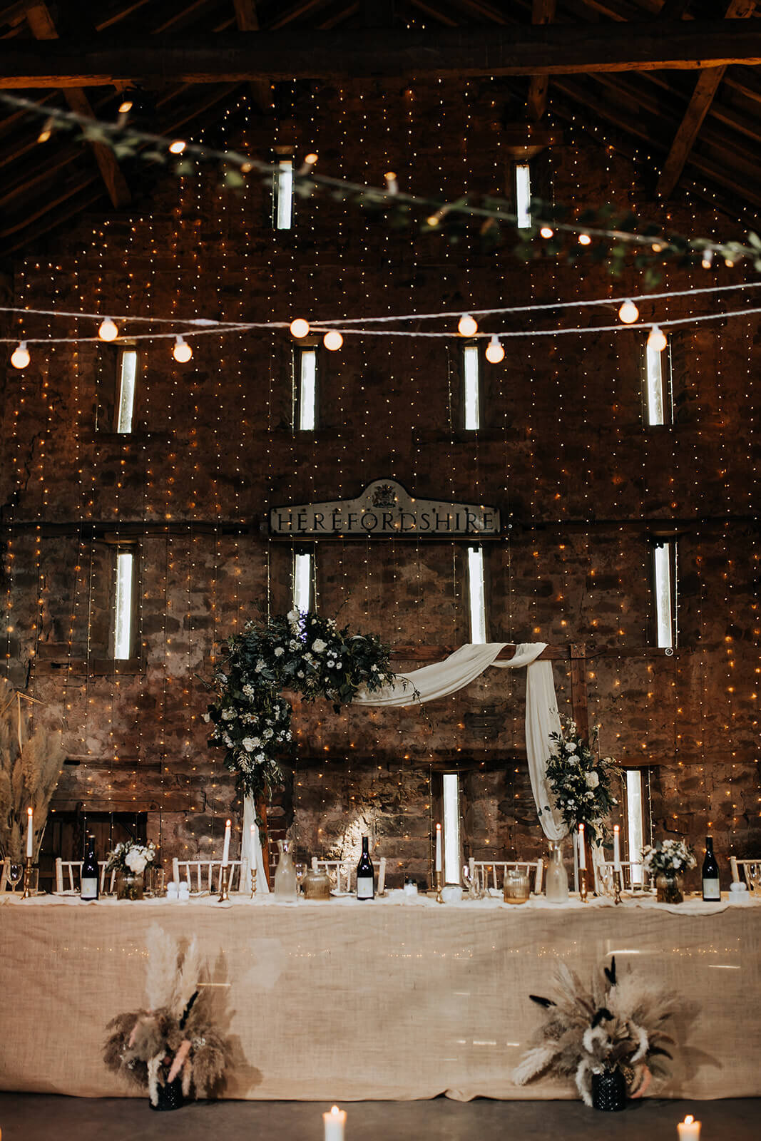 Issy-and-Bella-Floral-Design-Wedding-Florist-Herefordshire-Lyde-Court-A-L21