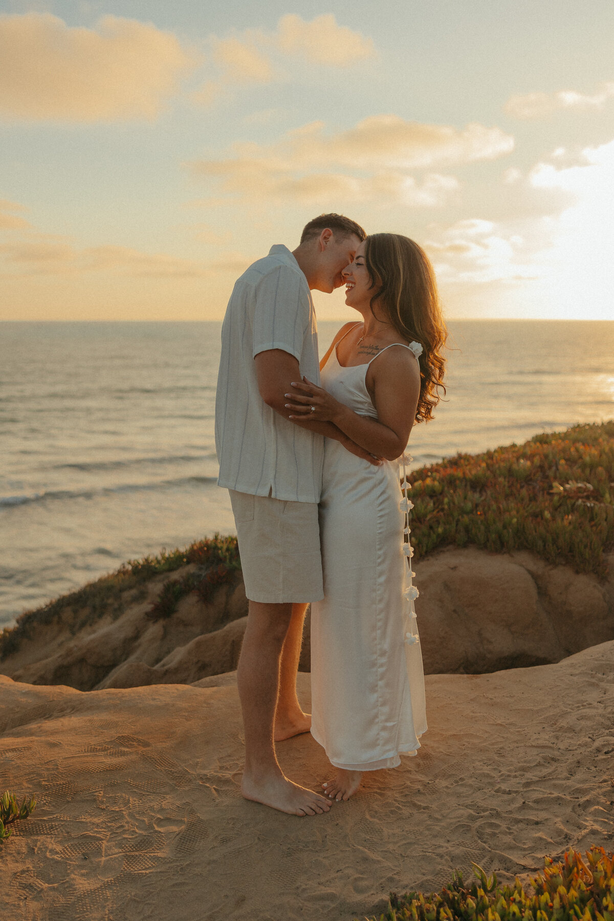 Golden hour sunset engagement-San Diego cliffs-Janelle-Aloi_1
