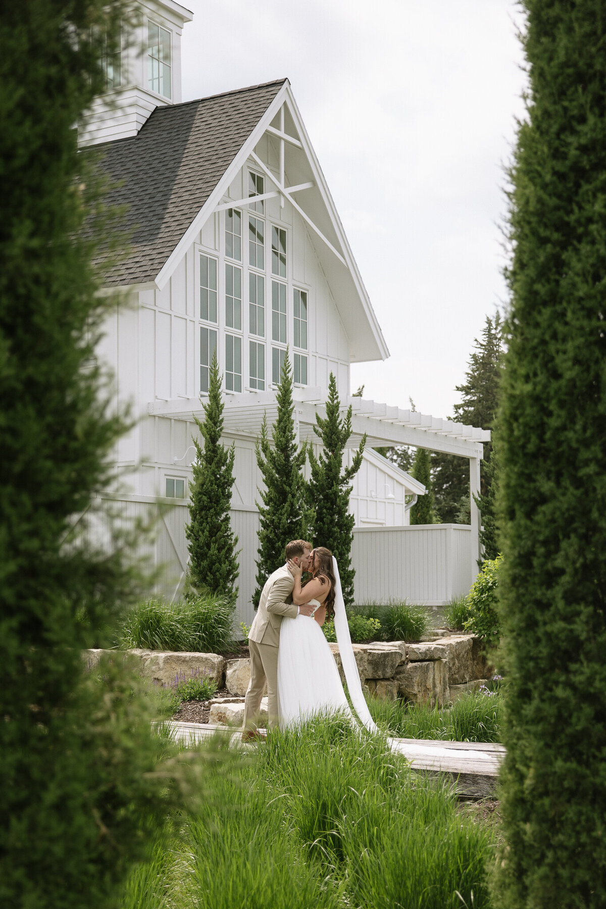 RevelWoodsPhoto-BrownPreviews-7205