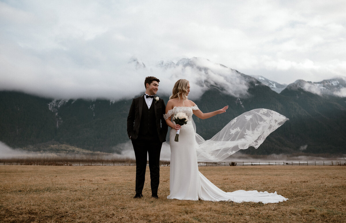 Fraser River Lodge Wedding Photographer