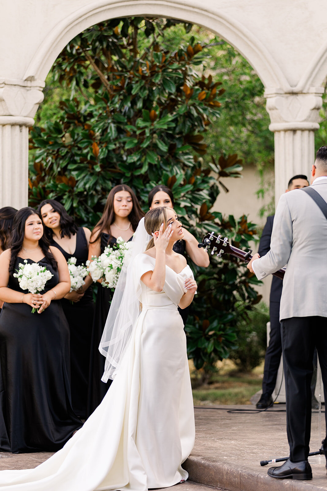 Lorena Ferraz and Gustavo Antonio Wedding _ Marissa Reib Photography _ Tulsa Wedding Photographer-555