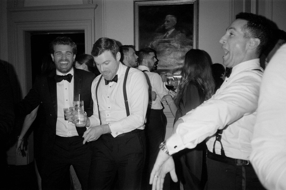 tuxedo-club-new-york-city-wedding-photographer-sava-weddings-7_websize