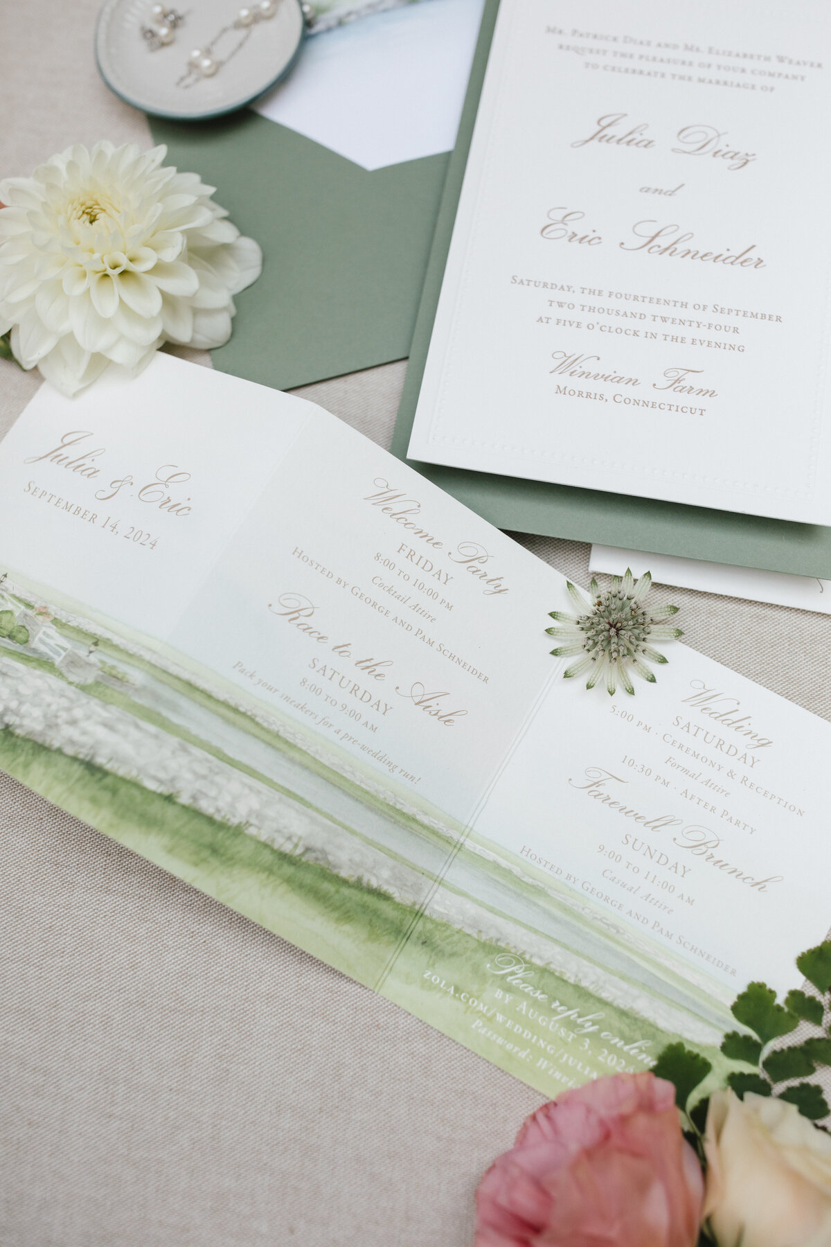 elegant-details-itinerary-card-invitation