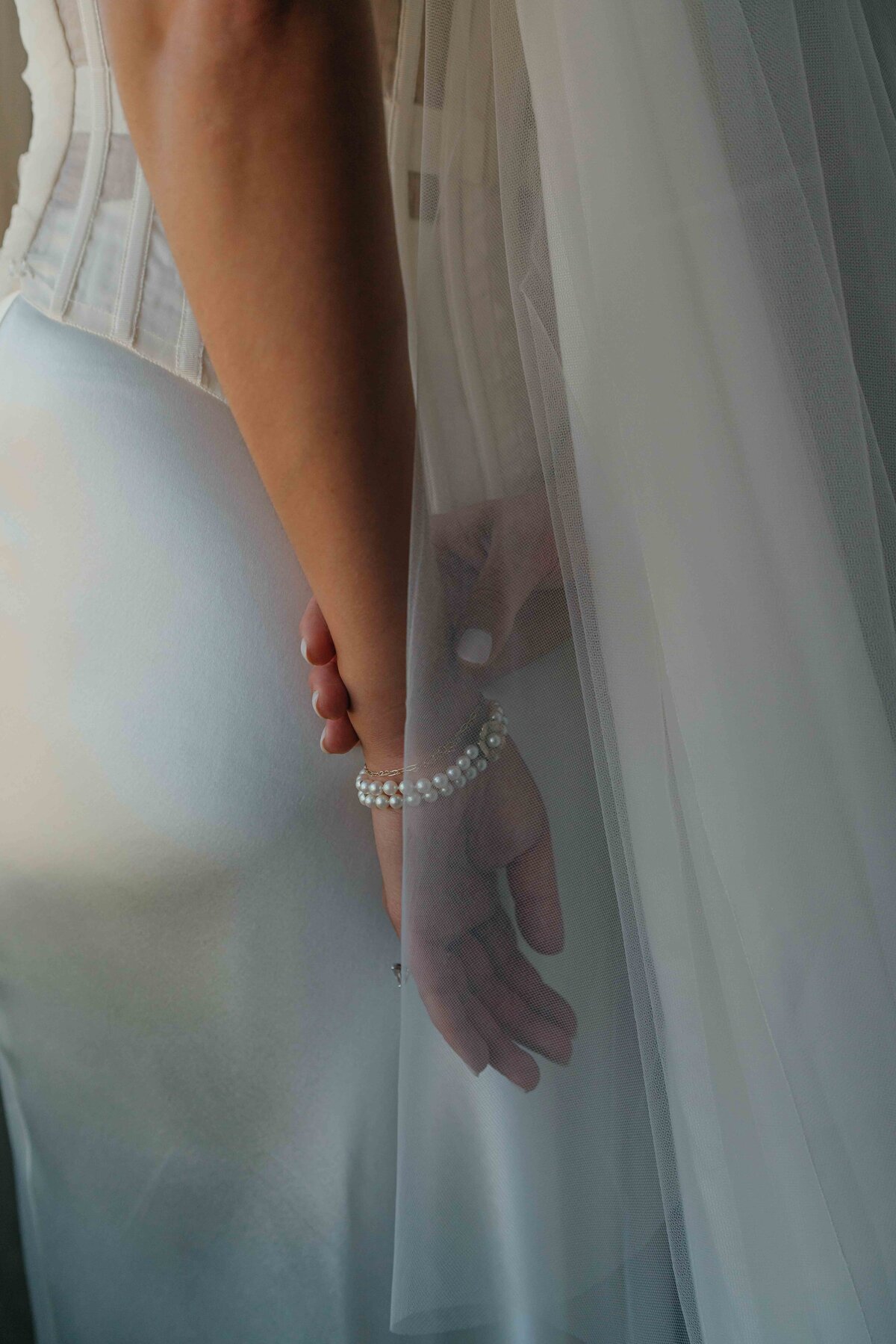BritandPat_02.GettingReady-115