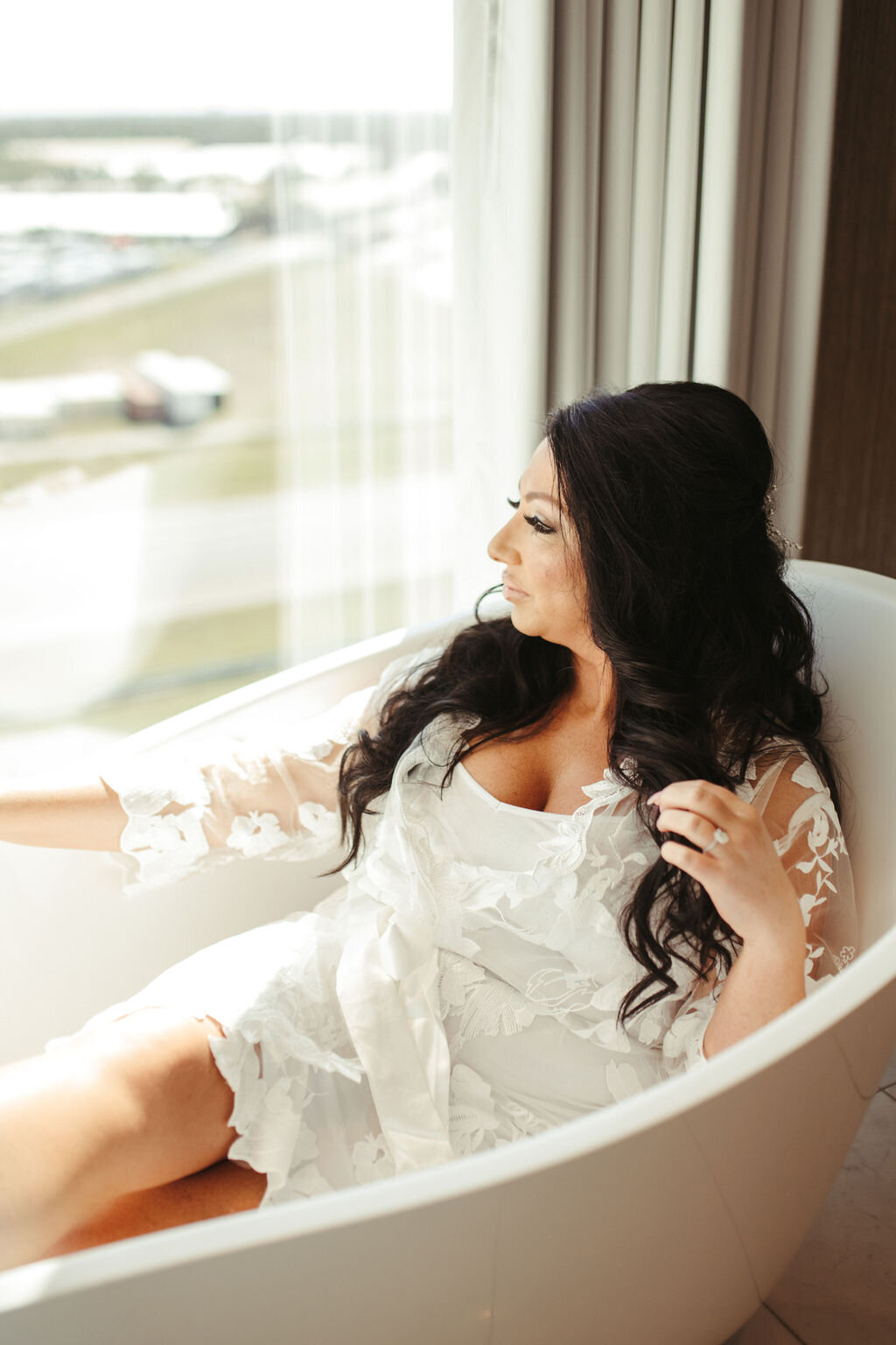 2 - Hard Rock Tampa Wedding Bride in Bathtub - Tampa Bay Wedding Planner
