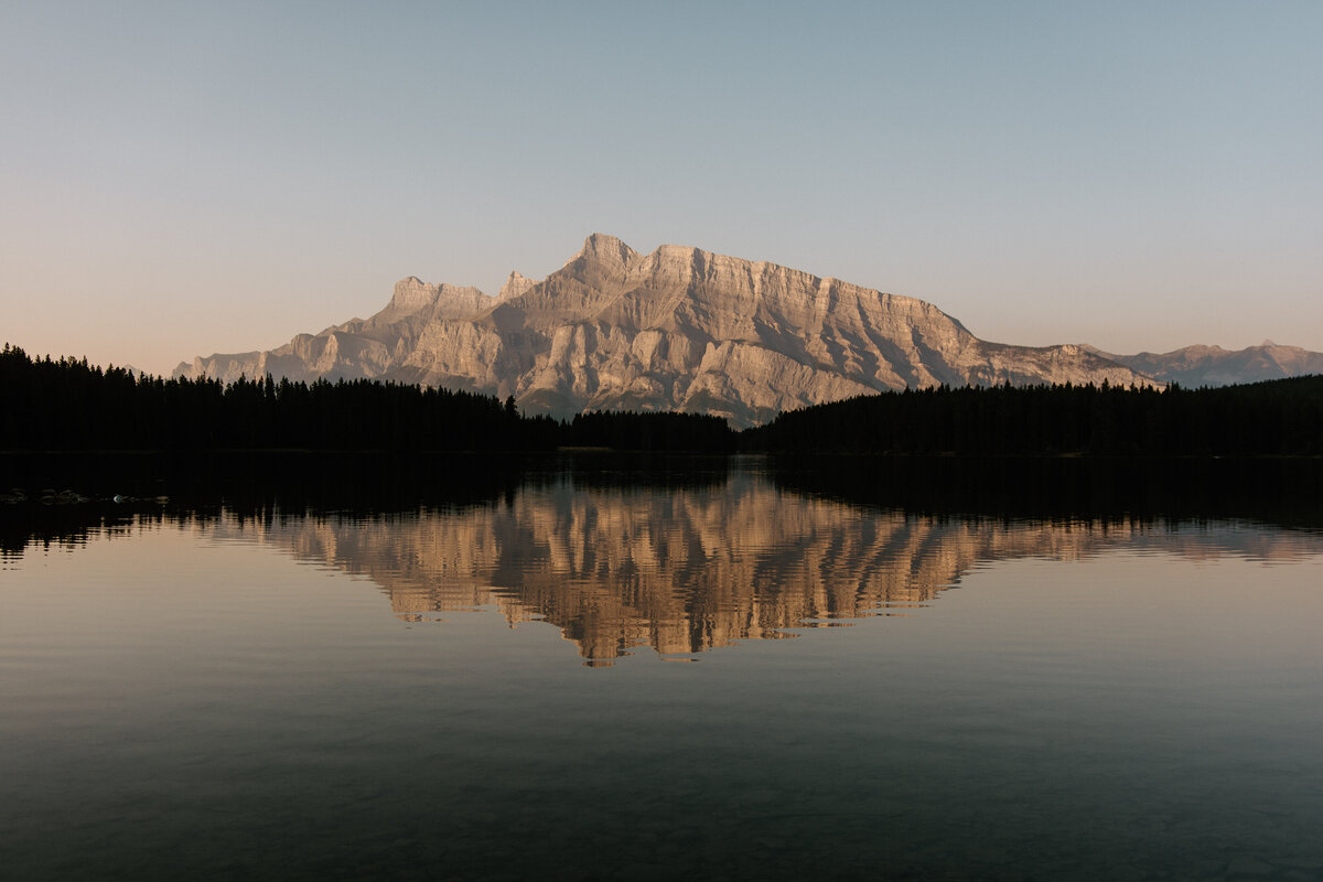 two_jack_lake_banff_canada_1