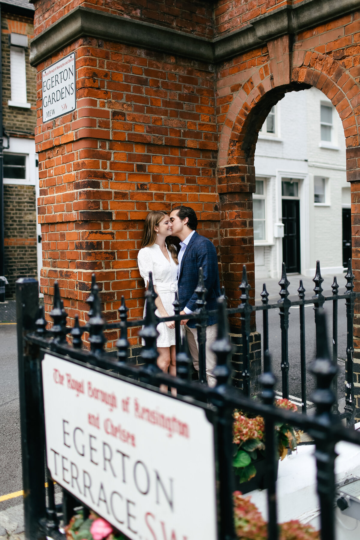 engagement-shoot-london-mayfair-leslie-choucard-photography-29