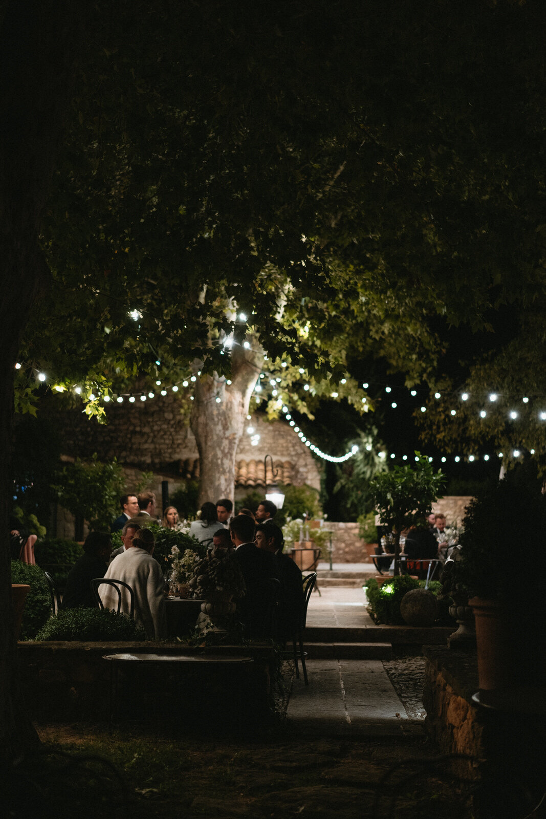 Flora_And_Grace_Provence_BastideDeMarie_Editorial_Wedding_Photographer (1468 von 2213)