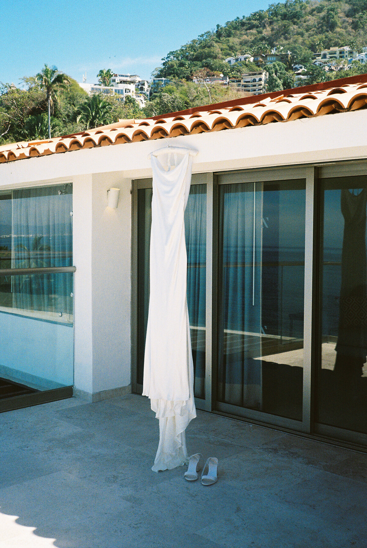 LaurenStephen_35mm_wedding_Nouvel_288