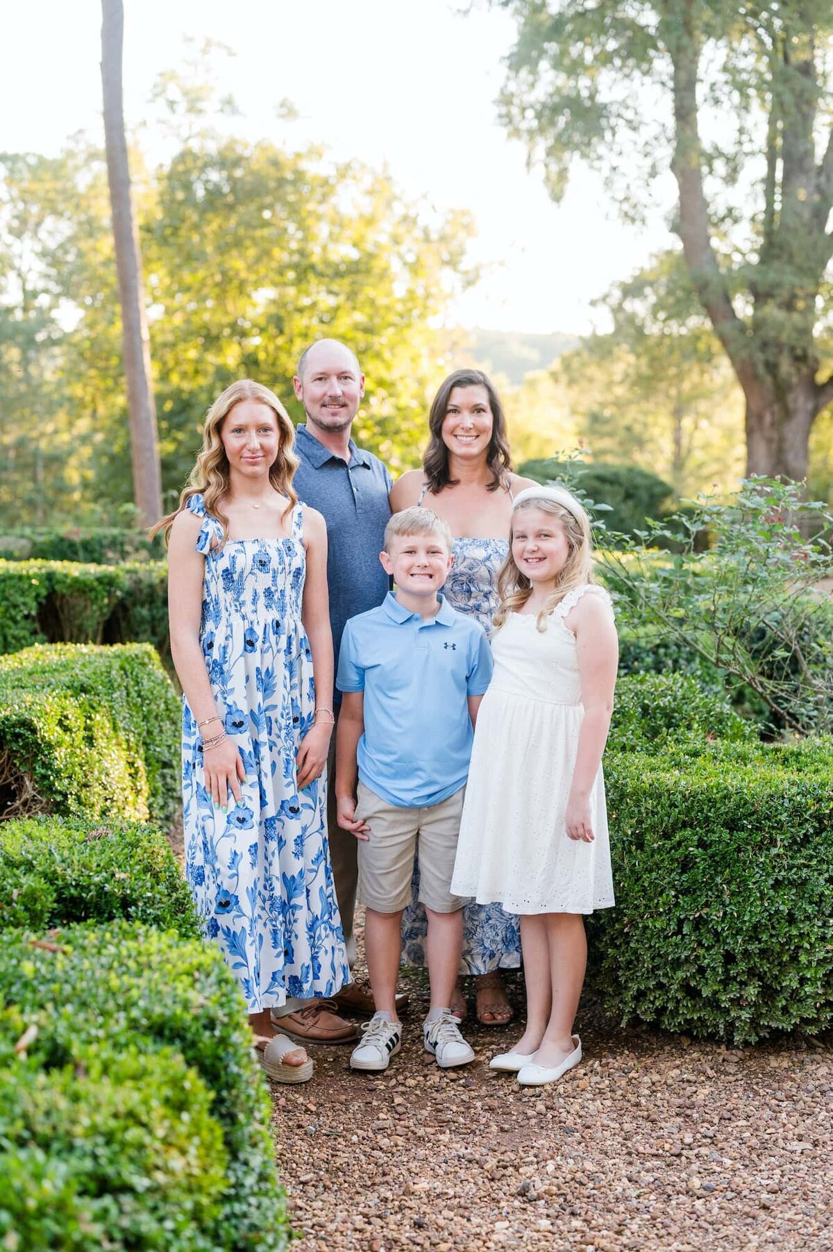 Elli-Row-Photography-Barnsley-Gardens_6295_2