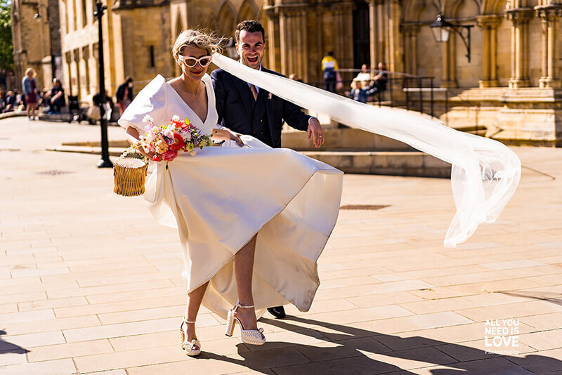 Bride and groom 399