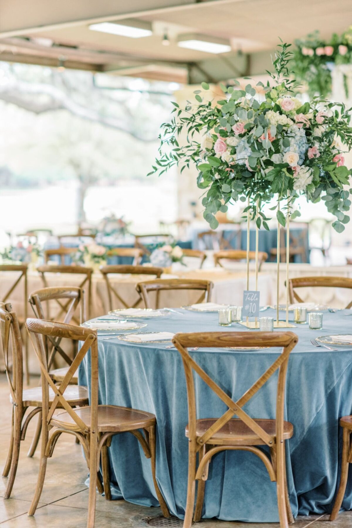 elegant-hanging-flower-arrangement-tamara-menges-designs-27