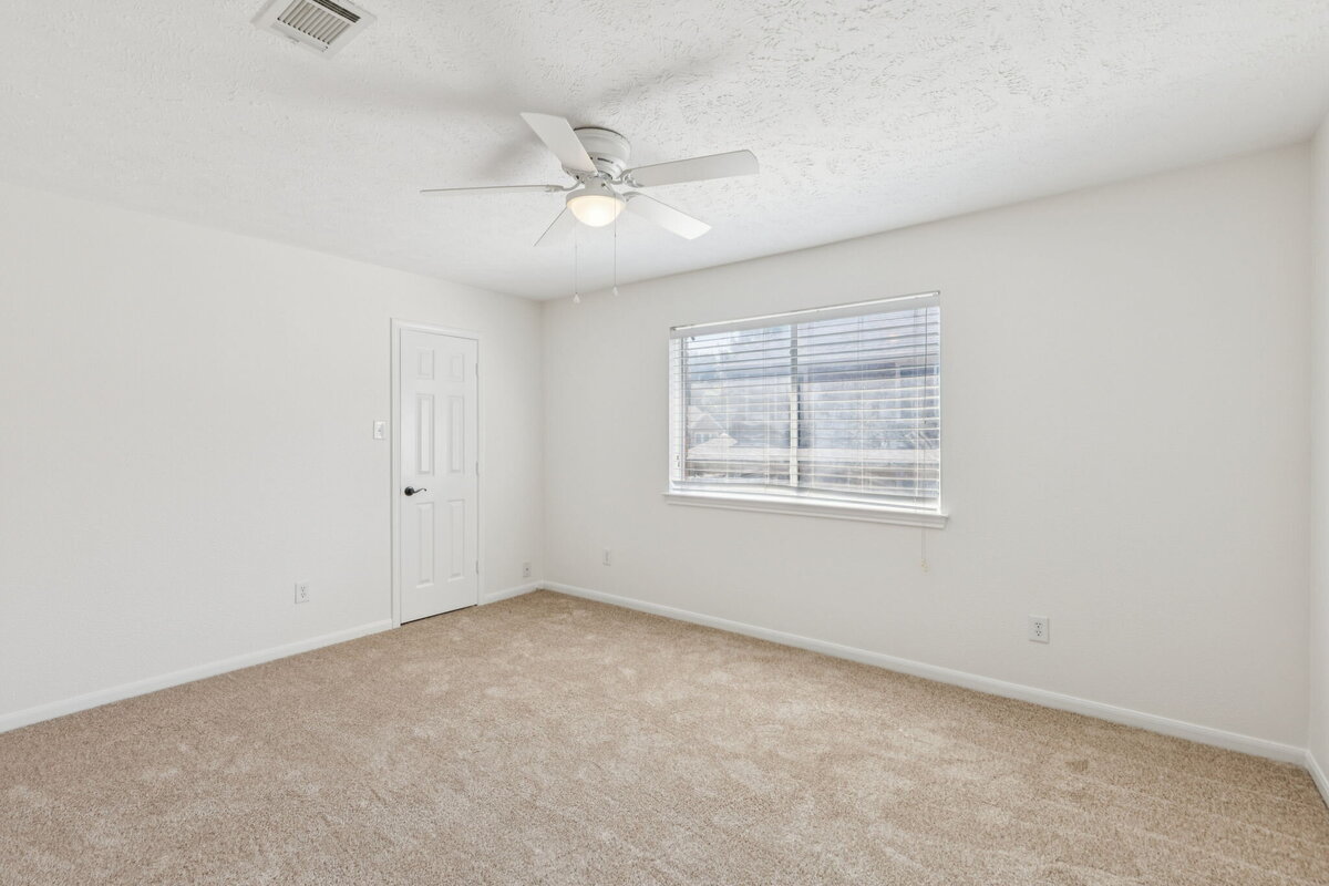 35-5713Firecrest_035