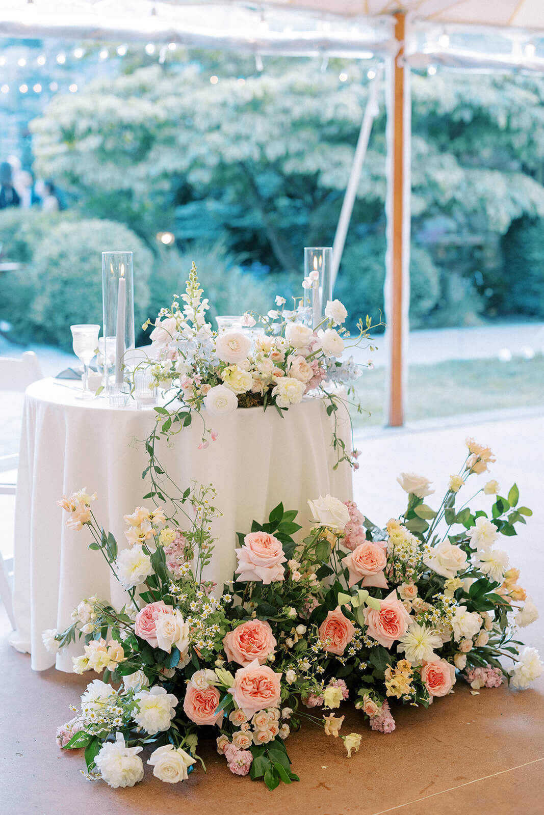 willowdale-estate-topsfield-wedding-florals-18