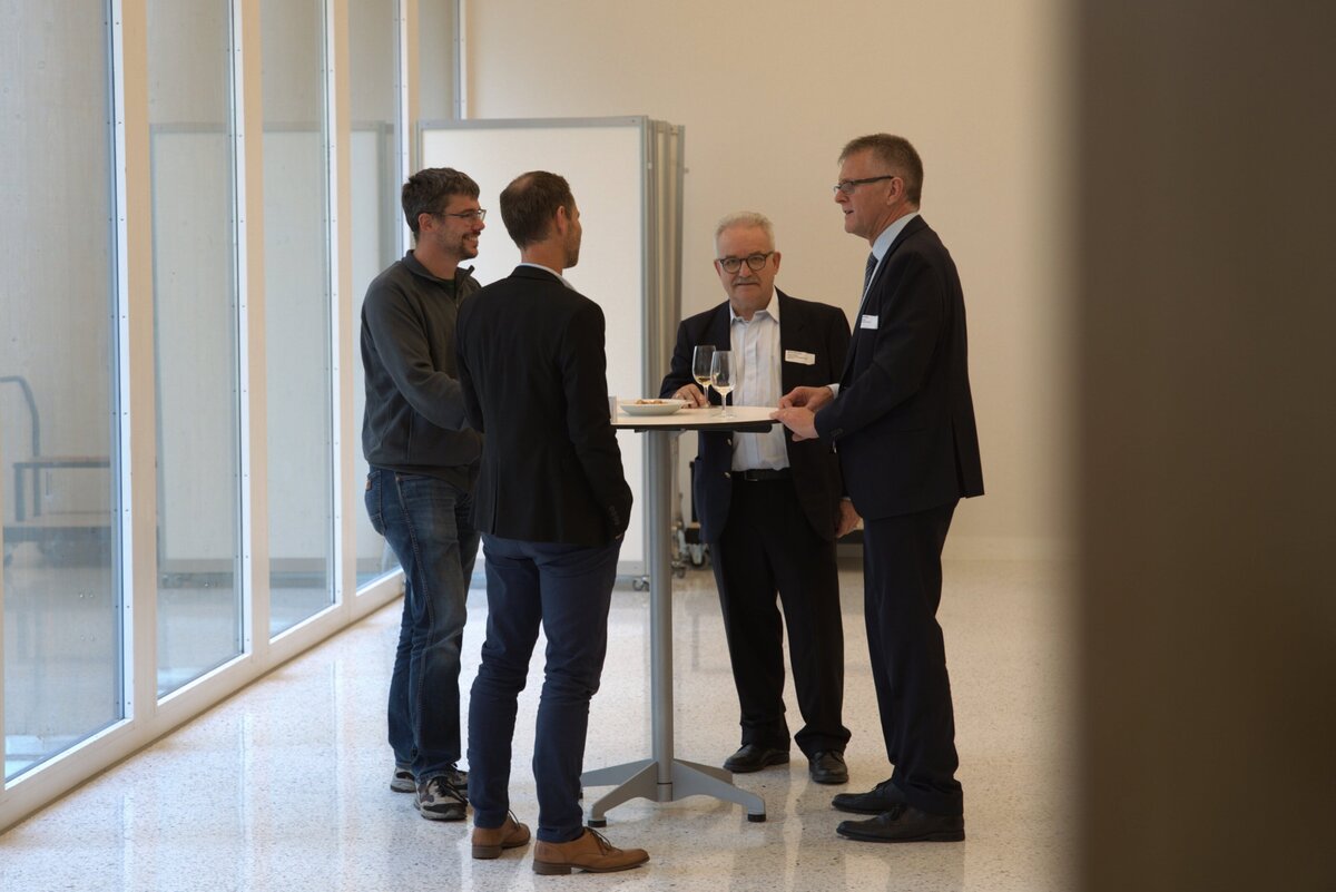 meralunastudio-werbeagentur-schweiz-zuerich-portfolio-jungunternehmerzentrum-flawil-martini-forum-2021 (6)