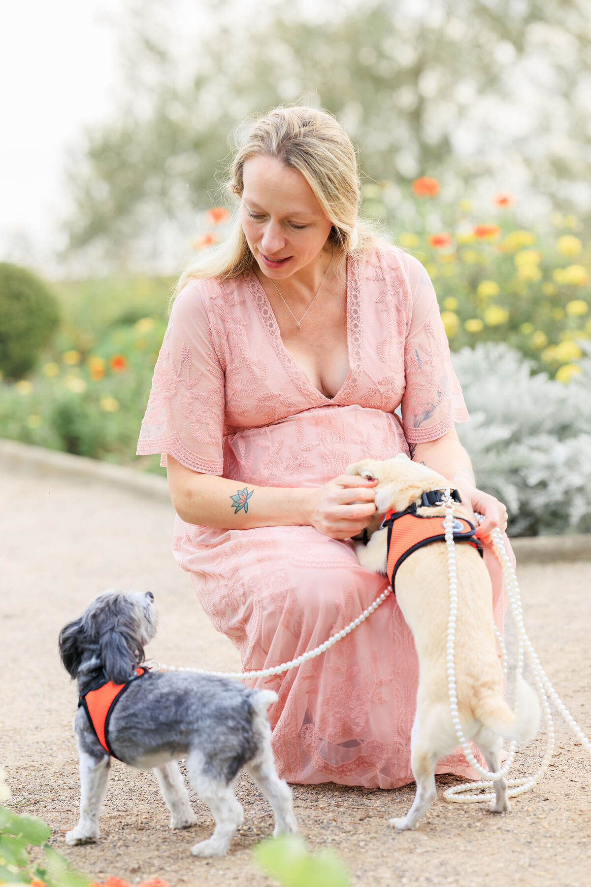 rose-garden-maternity-session-harkness-memorial-connecticut-22
