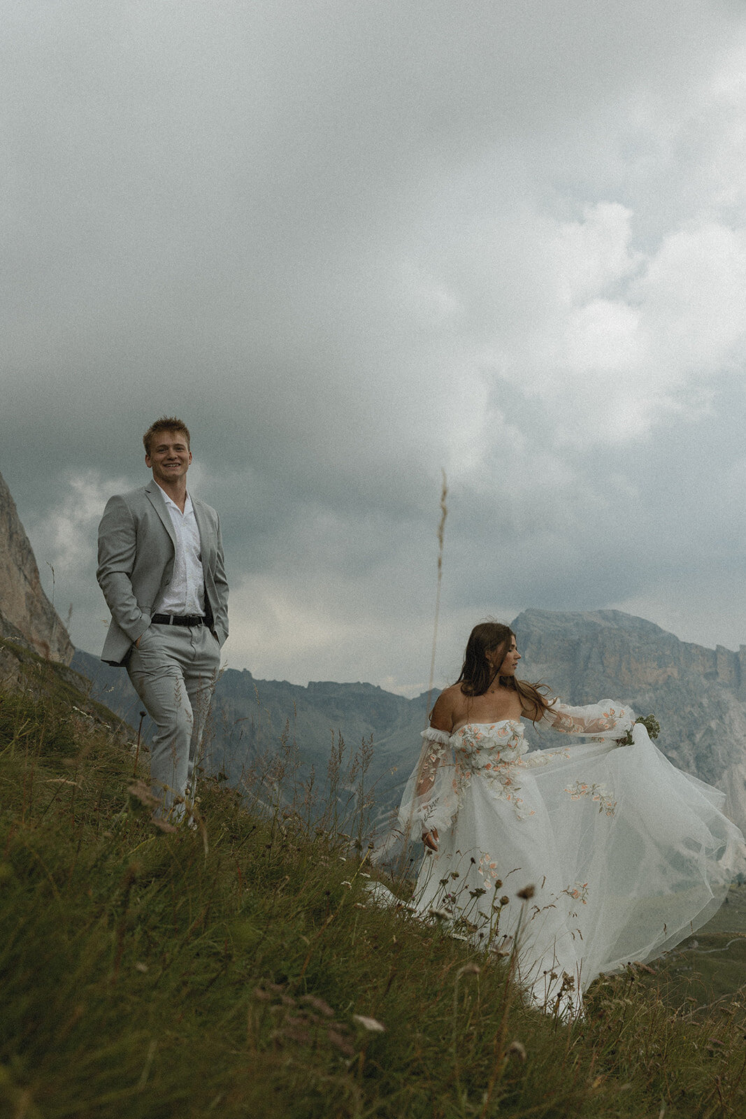 destination-wedding-elopement-photographer-italy-dolomites-seceda-documentary-tanya-davids-photo-film-119