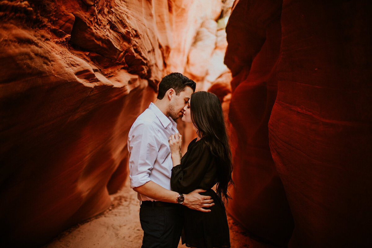 Horseshoe Bend Engagement Photos-49