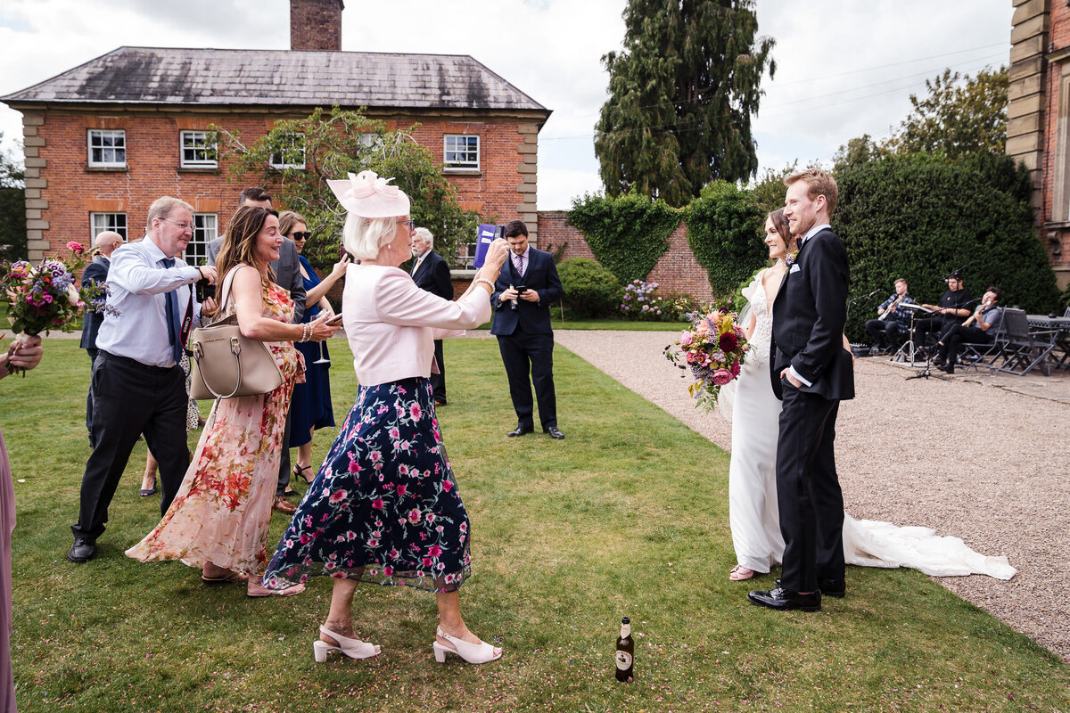 colourful-davenport-house-wedding-photography-637