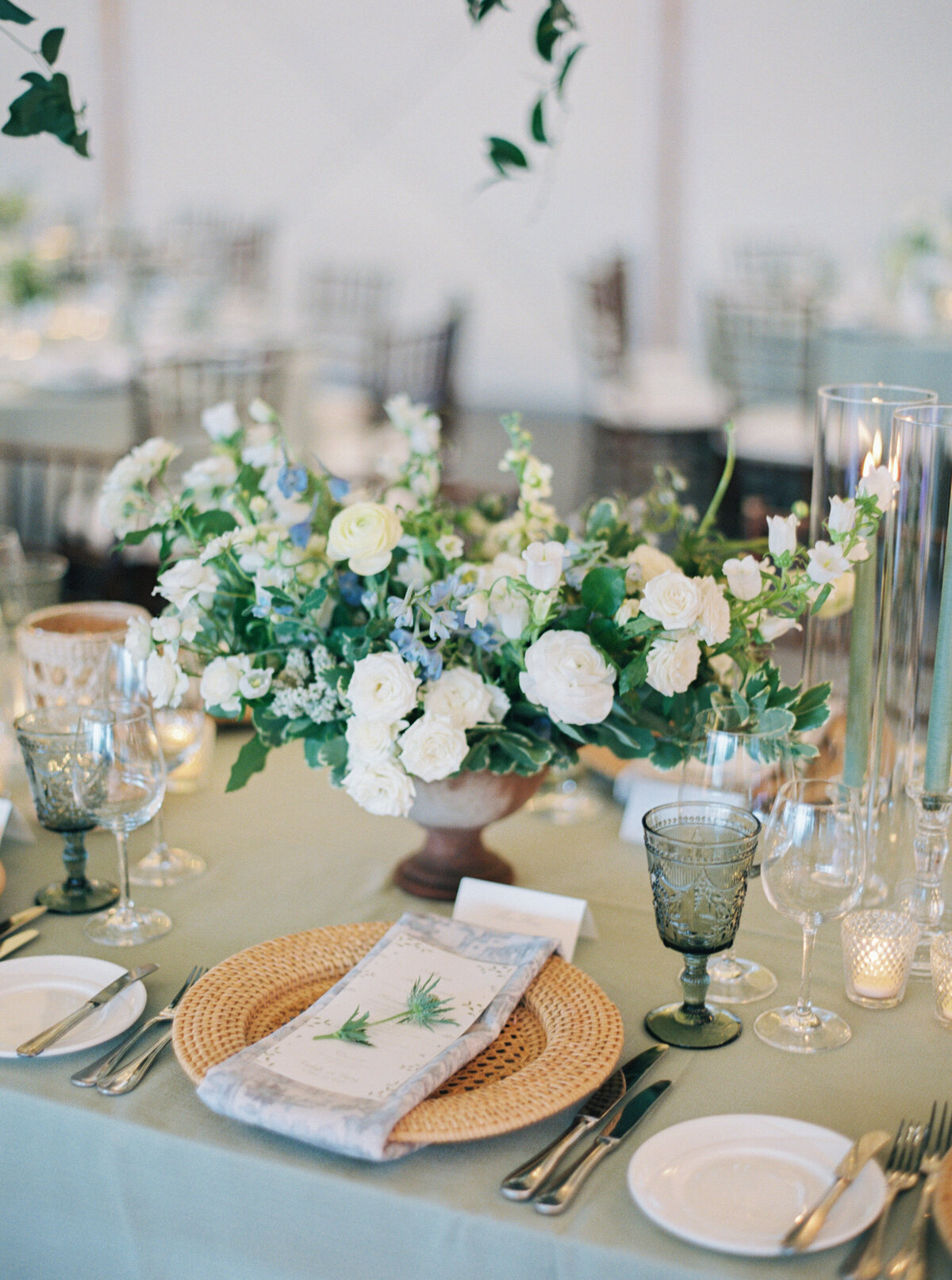 Emily March Photography Wilmington, North Carolina and Destination Wedding Engagement Photographer Heirloom Photography for Memorable Gatherings Light Airy Sentimental Imagery Images Weddings VaughanWedding_0839 copy