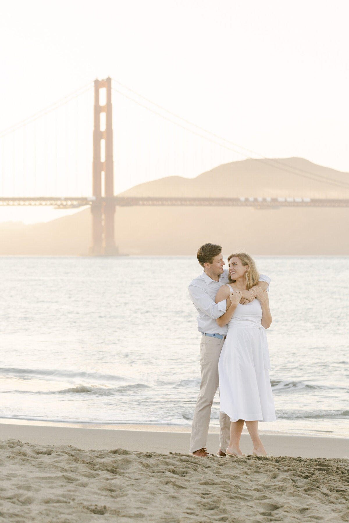 PERRUCCIPHOTO_CRISSY_FEILD_BEACH_ENGAGEMENT26