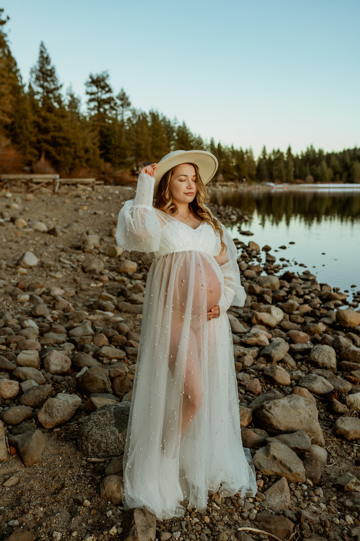 Lake Tahoe-Maternity-Photographer-31