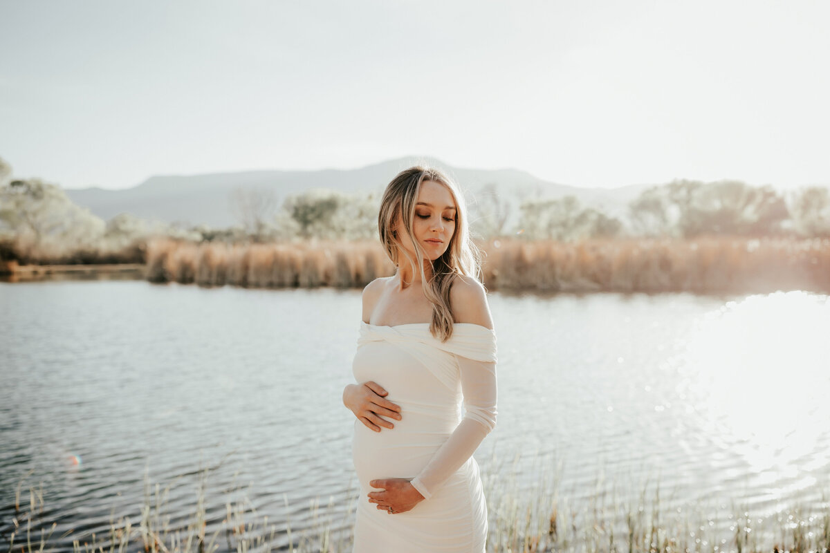 Arizona Maternity Photographer_ Cottonwood, Arizona _Danielle Schury Photography _ JPG1