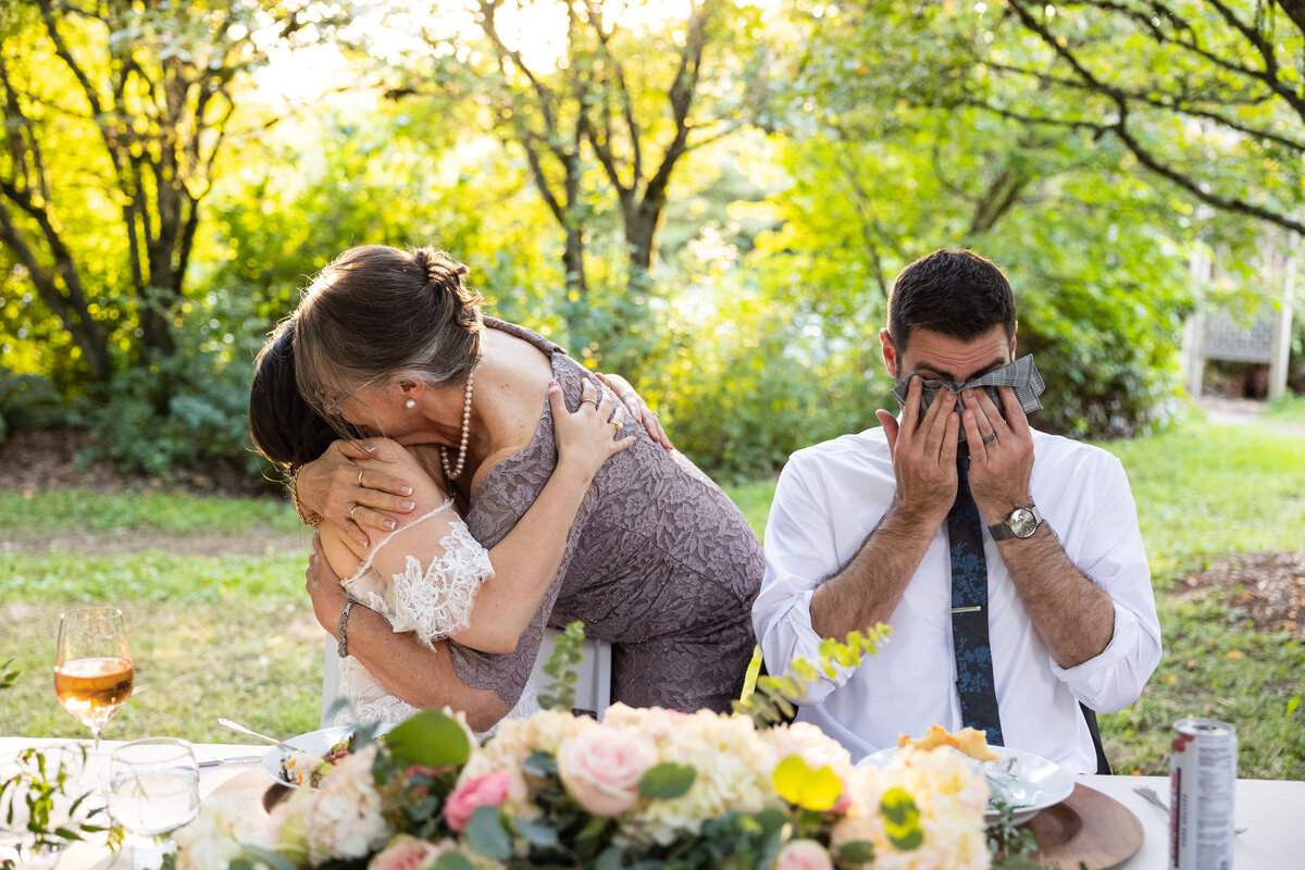 uw-center-for-urban-horticulture-outdoor-wedding-venue-seattle-wedding-photographer-044