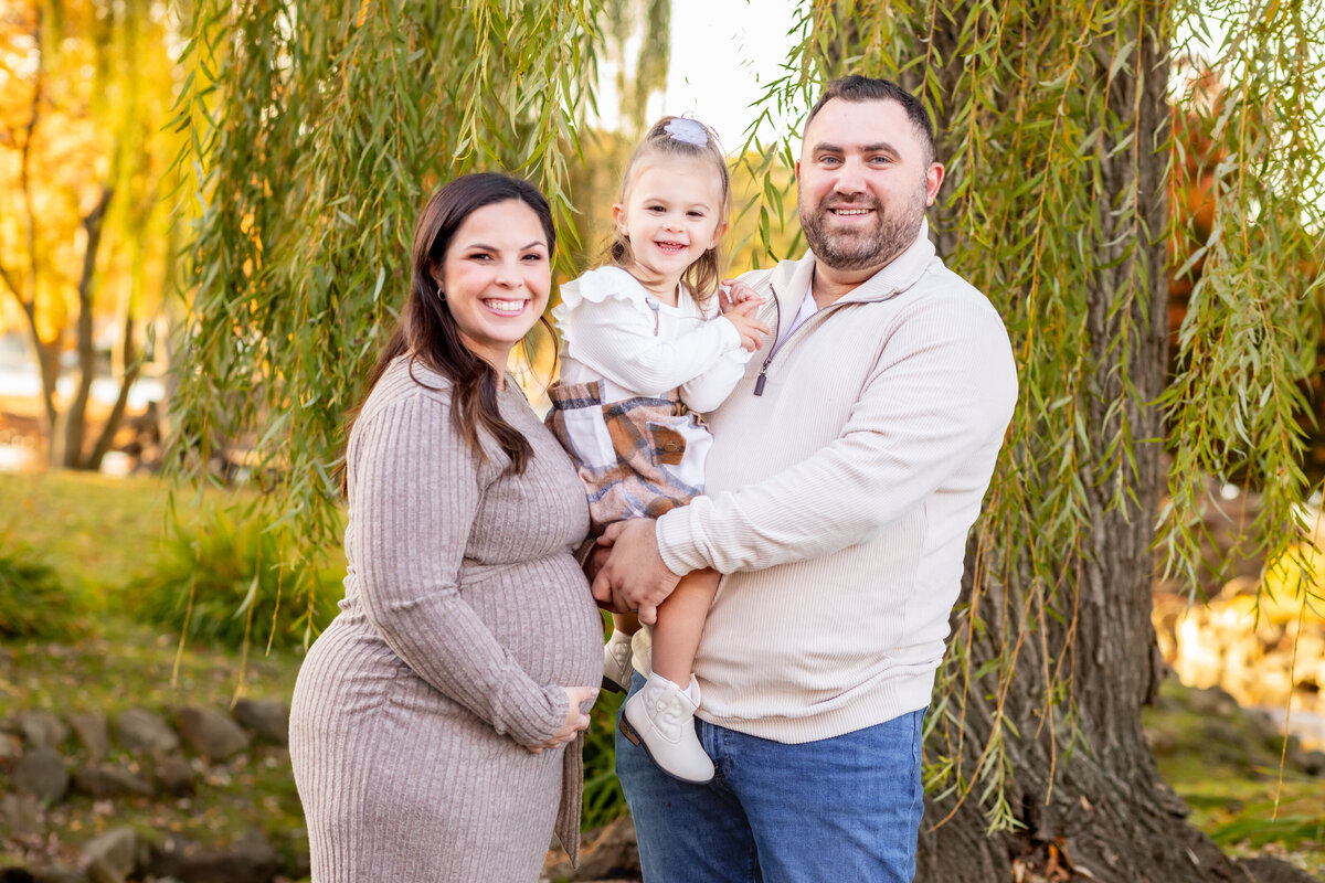 Family-Weeping Willow-Huntington Park