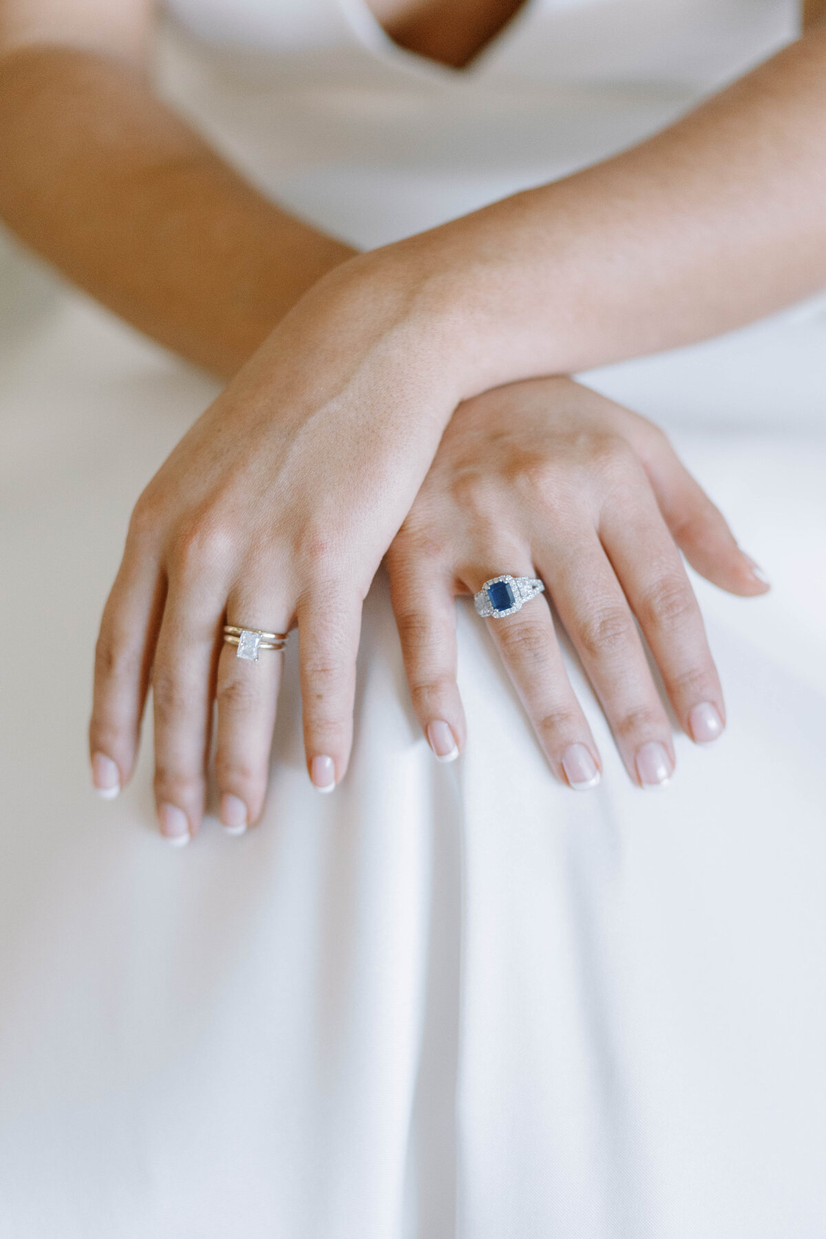 cairnwood-estate-spring-wedding-philadelphia-photographer-Bridal-portraits_029