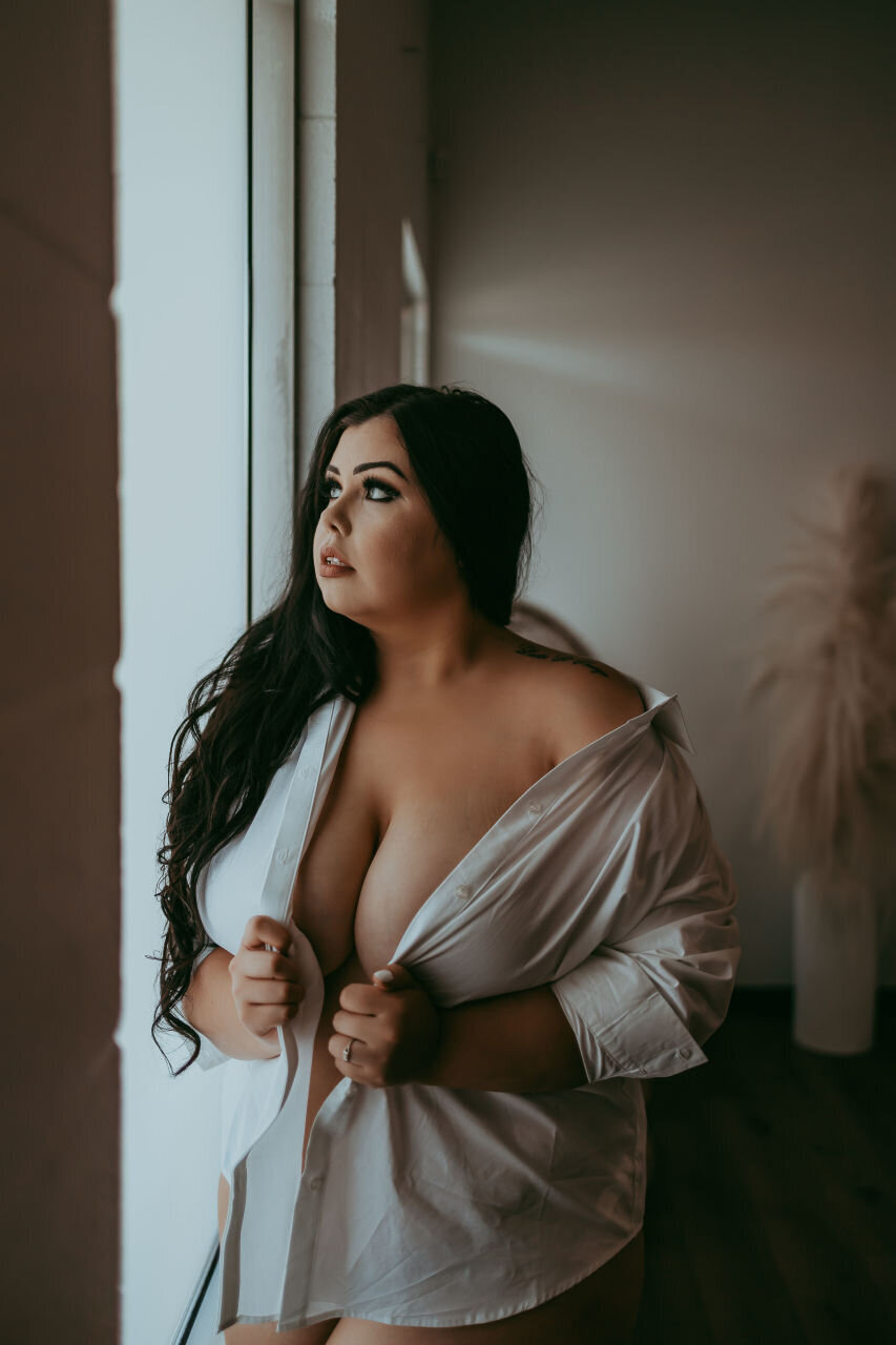 Edmonton YEG  Boudoir Photographer