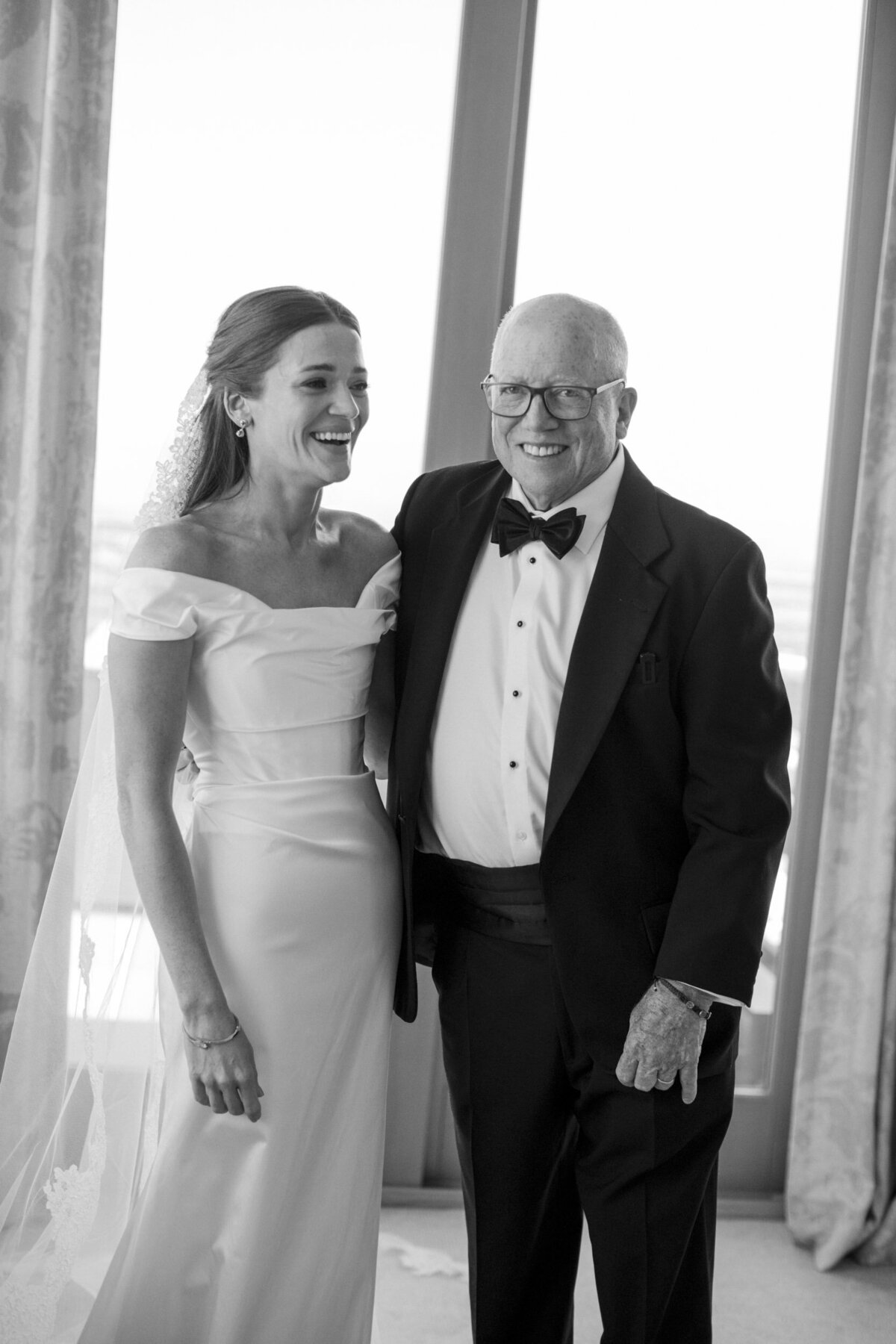 KateEdwardsWeddings_Caroline&Tom_Wedding_Finals-209