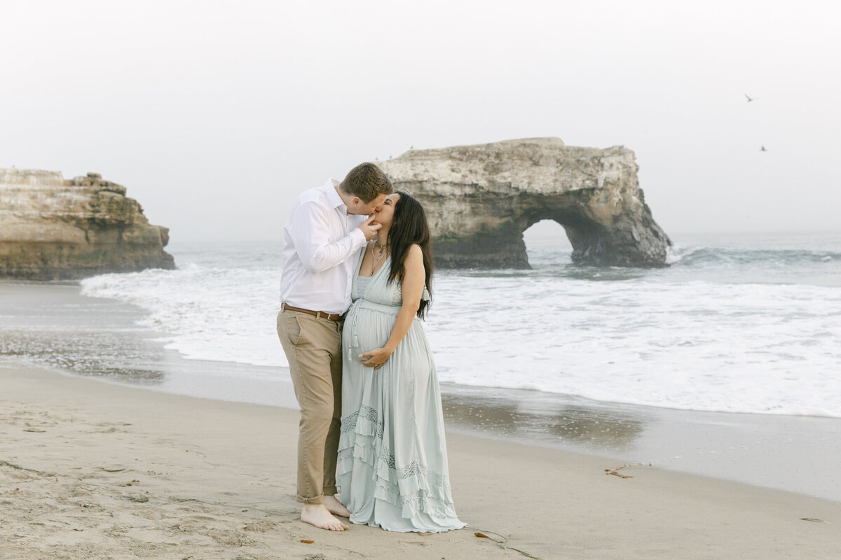 PERRUCCIPHOTO_NATURAL_BRIDGES_BEACH_MATERNITY_111