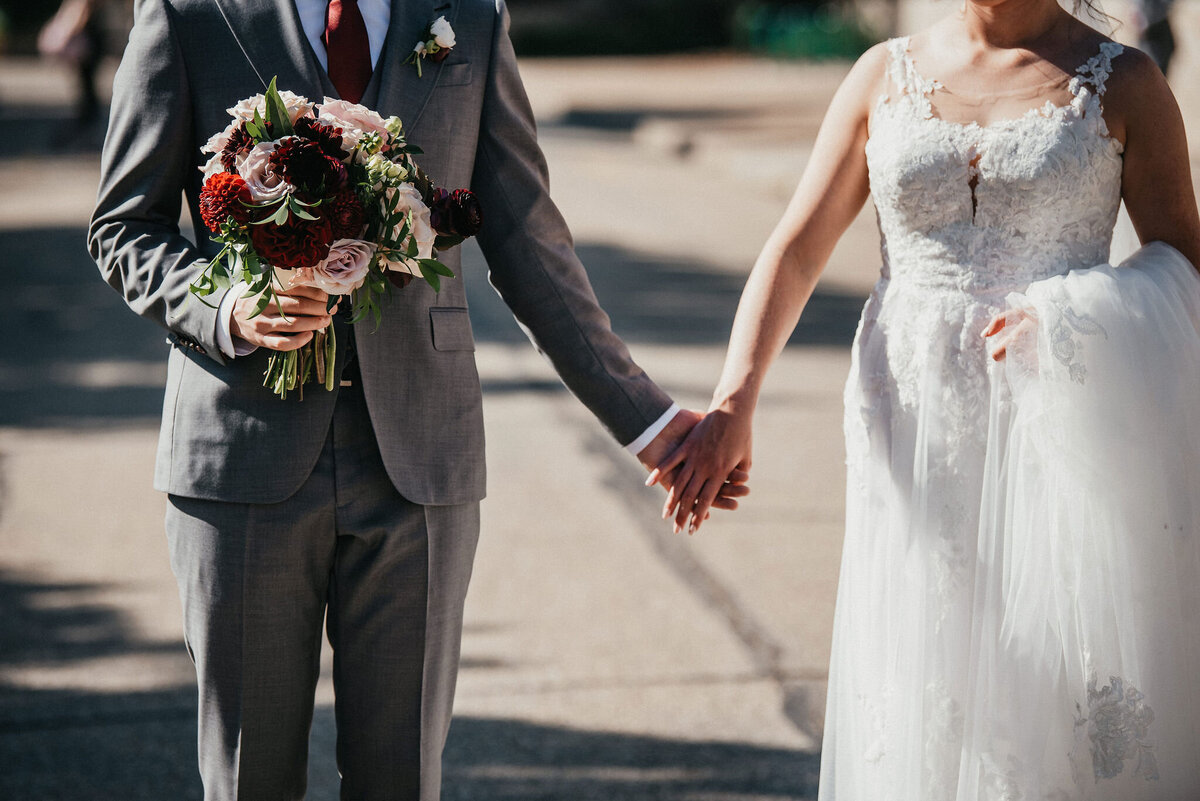 Fall wedding bride & groom