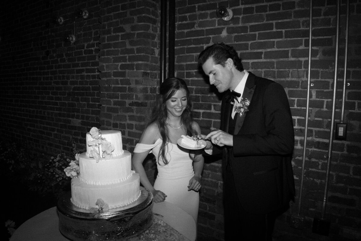 Chloe_Hunter_Mill_and_Mine_Wedding_Abigail_Malone_Photography-1116