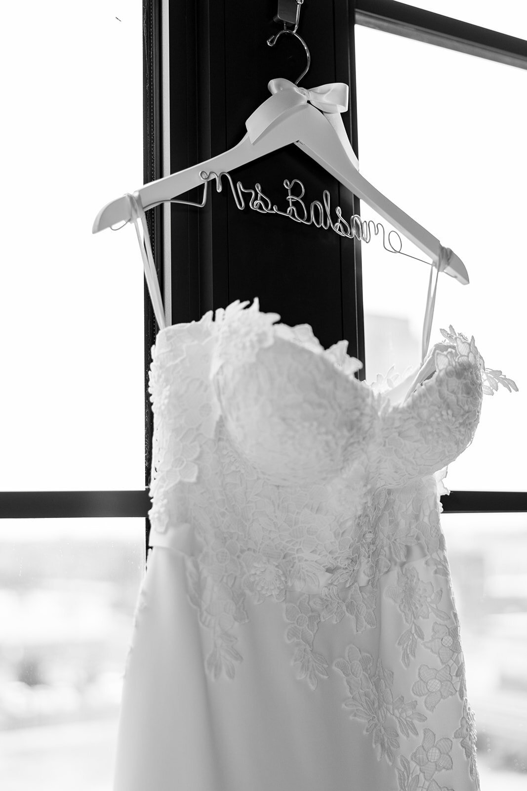 JessAndJohnWeddingSneakPeek-8