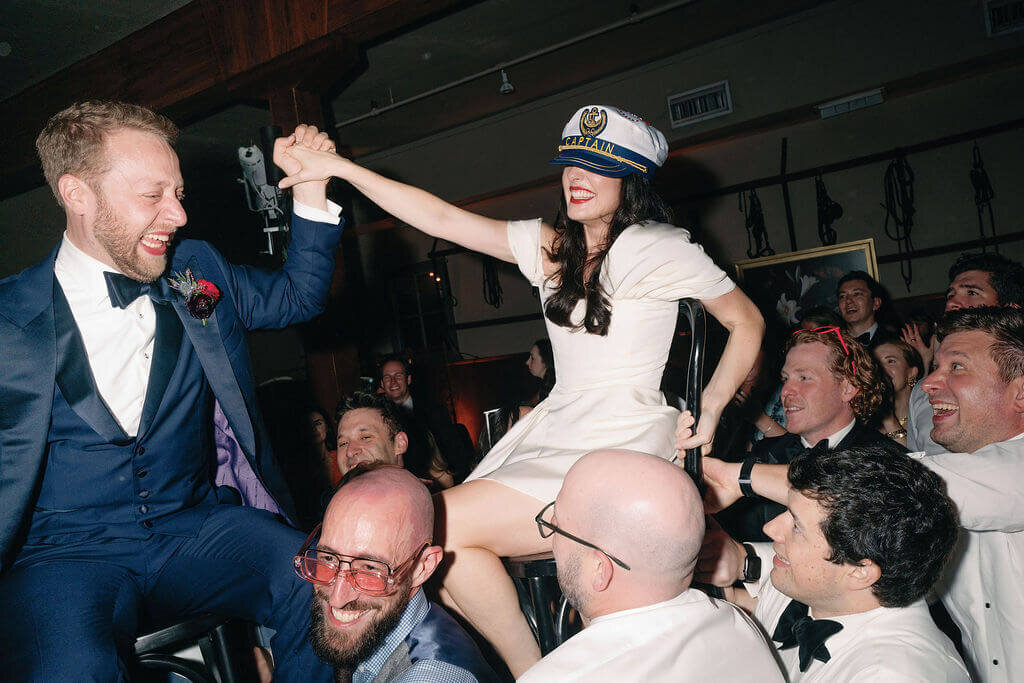 90-jewel-toned-fall-nashville-wedding-modern-vintage-events