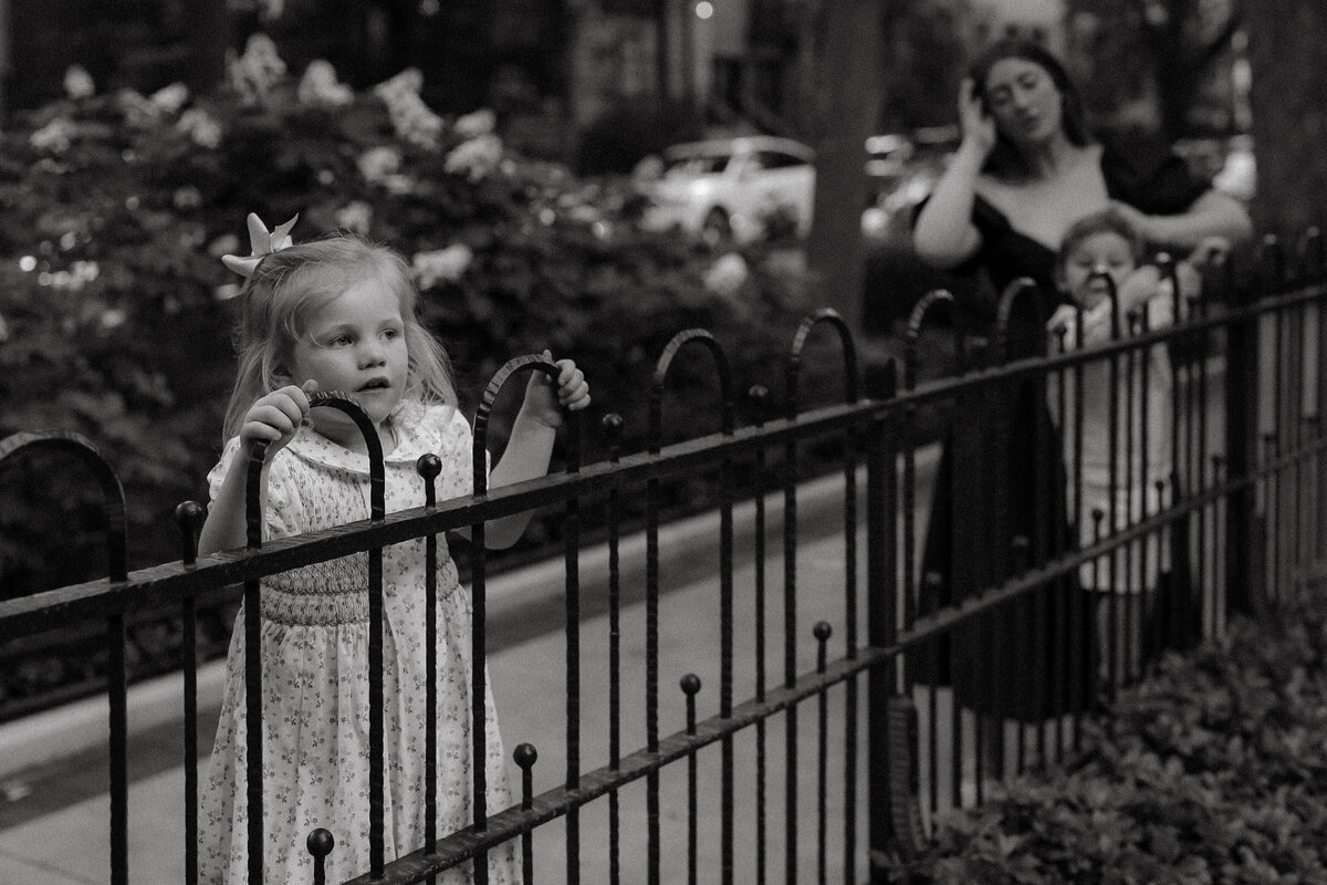 storytelling-family-photography-chicago-emerald-city-gardens00010