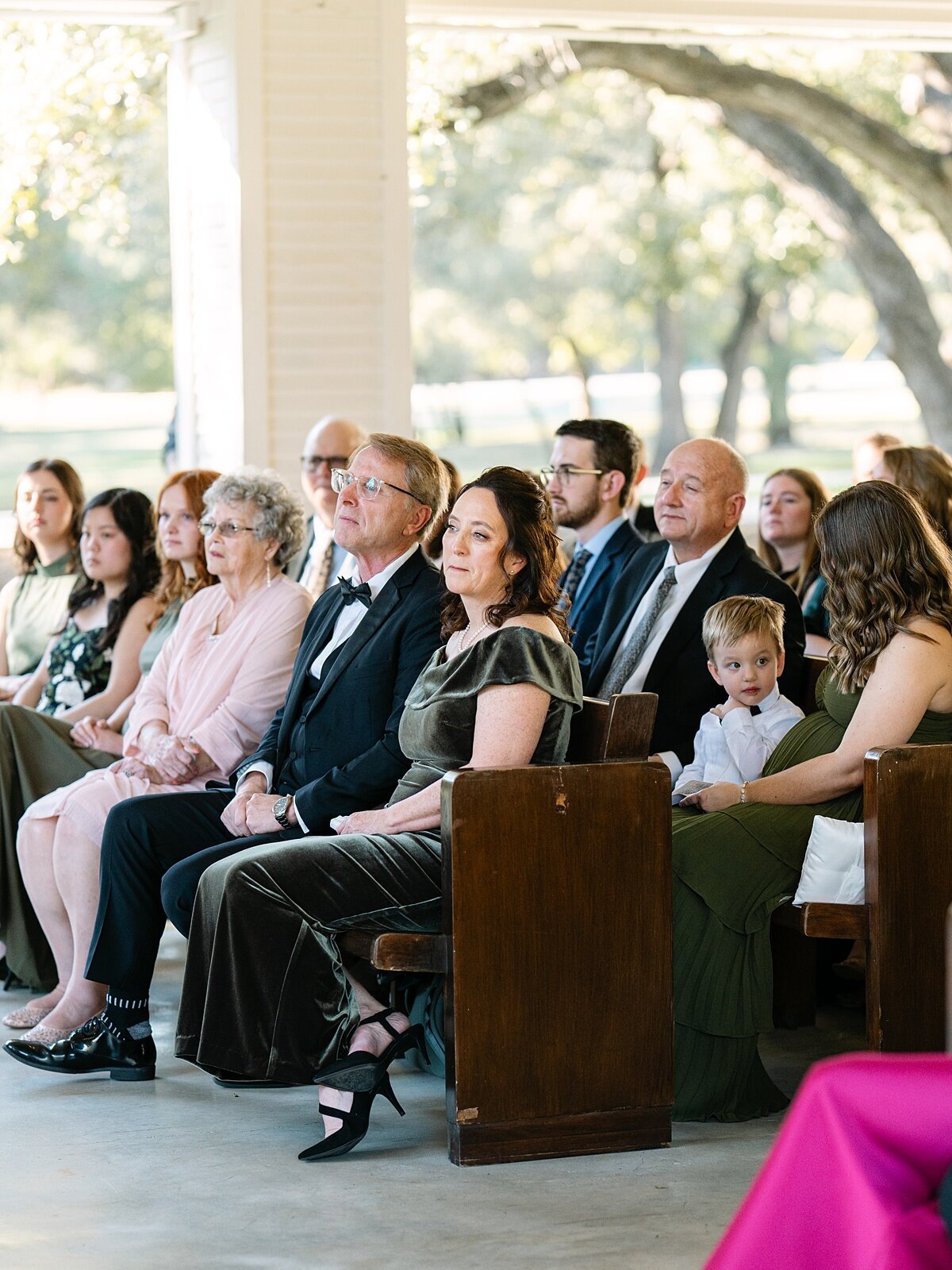 Chandelier- of-Gruene-San-Antonio-wedding_0001