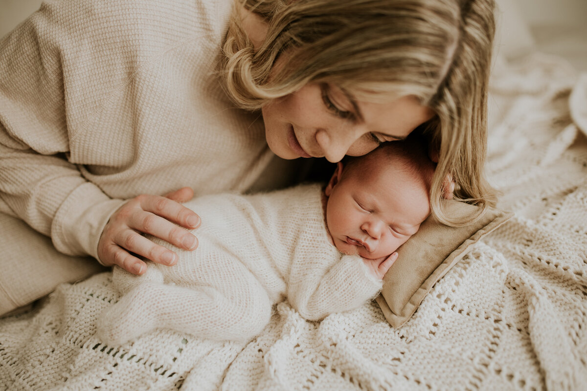 Red Deer Newborn Baby Photographer 025