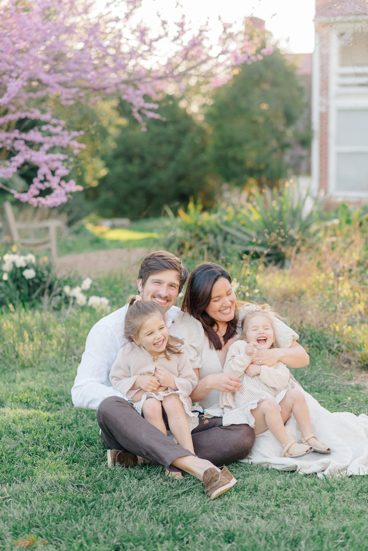 playful-family-portraits-virginia-beach