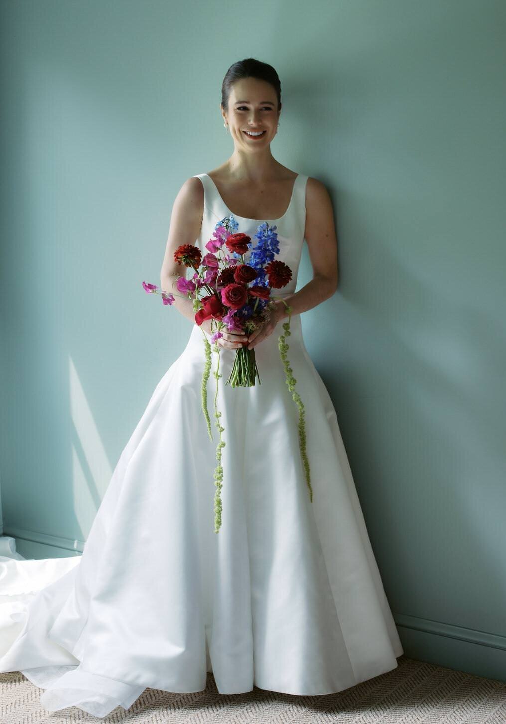 troutbeck-01-bridal-portrait-with-vibrant-bouquet-against-soft-background-at-troutbeck-jenny-fu-studio